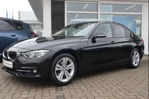 Used BMW SERIE 3 Petrol 2018 Ad 