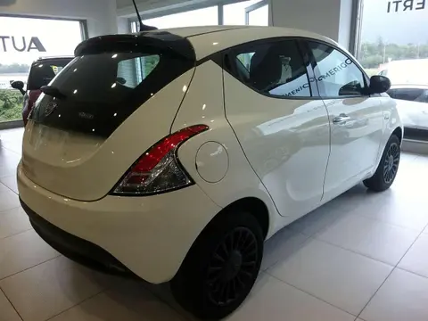 Used LANCIA YPSILON Hybrid 2023 Ad 