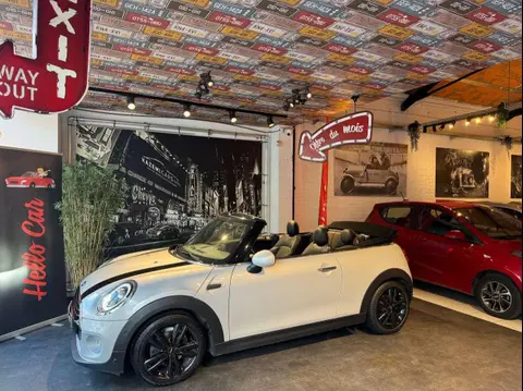 Annonce MINI COOPER Essence 2018 d'occasion 