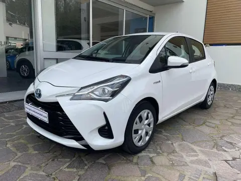 Used TOYOTA YARIS Hybrid 2019 Ad 