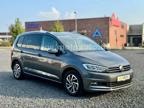 Used VOLKSWAGEN TOURAN Petrol 2018 Ad 