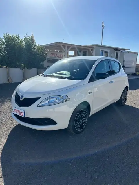 Annonce LANCIA YPSILON Essence 2019 d'occasion 