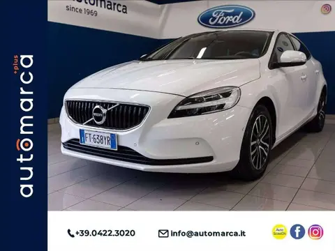 Annonce VOLVO V40 Essence 2019 d'occasion 