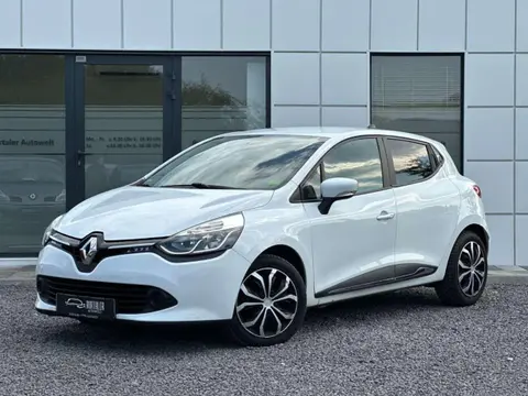 Annonce RENAULT CLIO Essence 2015 d'occasion 