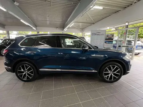 Used VOLKSWAGEN TOUAREG Petrol 2019 Ad 