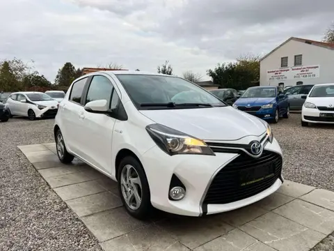 Used TOYOTA YARIS Hybrid 2017 Ad 