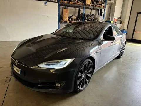 Used TESLA MODEL S Electric 2019 Ad 