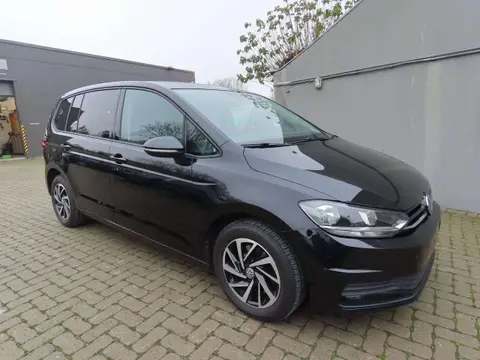 Used VOLKSWAGEN TOURAN Petrol 2019 Ad 