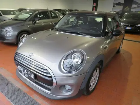 Used MINI COOPER Diesel 2019 Ad 