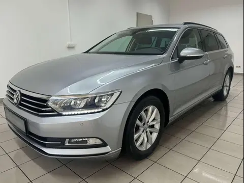 Used VOLKSWAGEN PASSAT Petrol 2018 Ad 