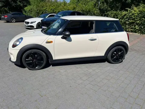 Used MINI ONE Petrol 2016 Ad 