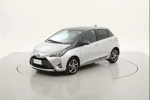 Used TOYOTA YARIS Hybrid 2019 Ad 