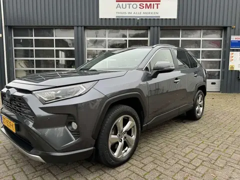 Used TOYOTA RAV4 Hybrid 2019 Ad 