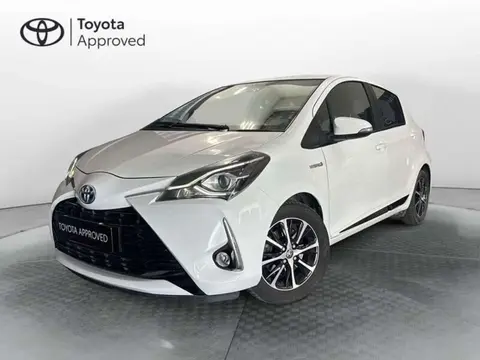 Used TOYOTA YARIS Hybrid 2019 Ad 