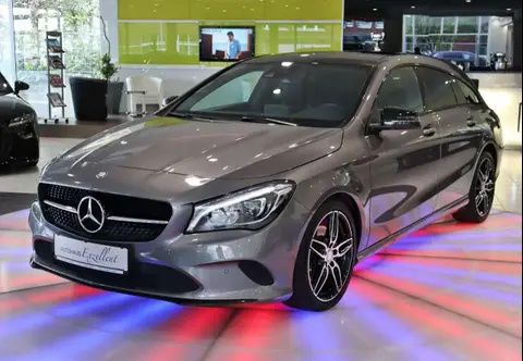 Used MERCEDES-BENZ CLASSE CLA Petrol 2017 Ad 