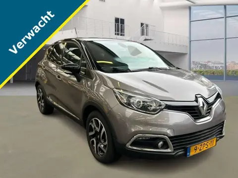 Used RENAULT CAPTUR Petrol 2015 Ad 