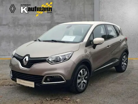 Used RENAULT CAPTUR Petrol 2015 Ad 