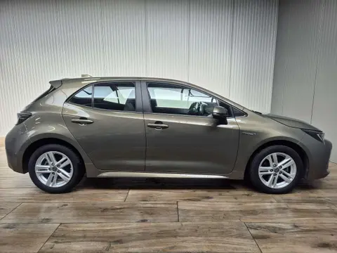 Used TOYOTA COROLLA Hybrid 2022 Ad 