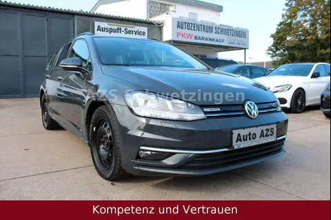 Used VOLKSWAGEN GOLF Petrol 2018 Ad 