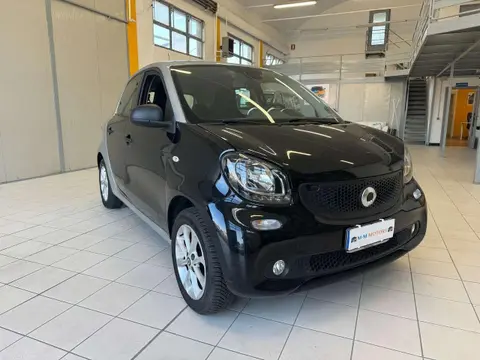 Annonce SMART FORFOUR Essence 2017 d'occasion 