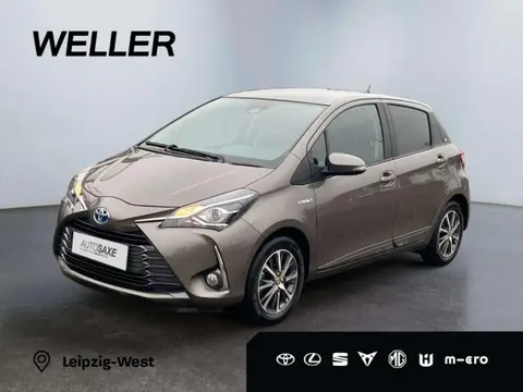 Used TOYOTA YARIS Hybrid 2019 Ad Germany