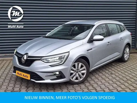 Used RENAULT MEGANE Hybrid 2022 Ad 