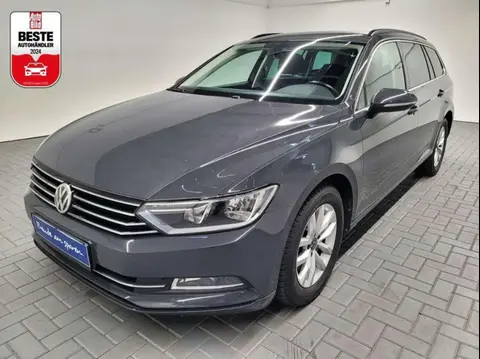 Used VOLKSWAGEN PASSAT Petrol 2015 Ad 