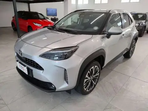 Used TOYOTA YARIS Hybrid 2024 Ad 