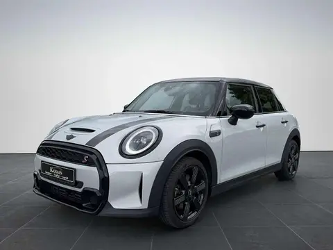 Used MINI COOPER Petrol 2021 Ad Germany