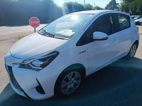 Used TOYOTA YARIS Hybrid 2019 Ad 