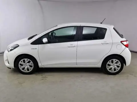 Used TOYOTA YARIS Hybrid 2019 Ad 