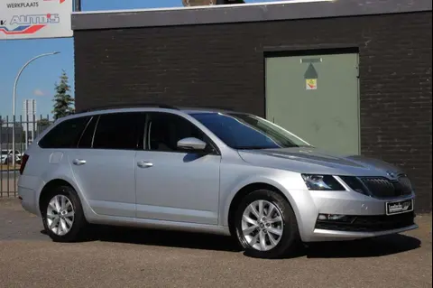 Annonce SKODA OCTAVIA Essence 2019 d'occasion 