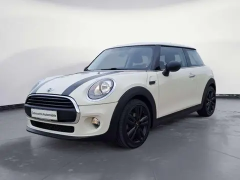 Annonce MINI ONE Essence 2018 d'occasion Allemagne