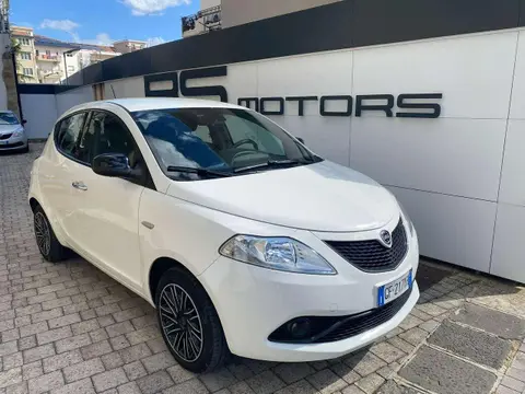 Used LANCIA YPSILON Hybrid 2021 Ad 