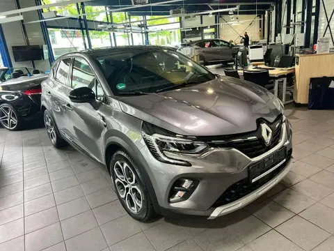 Used RENAULT CAPTUR Hybrid 2023 Ad 