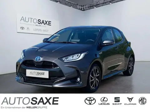 Used TOYOTA YARIS Hybrid 2021 Ad Germany