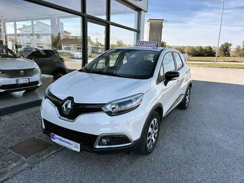 Used RENAULT CAPTUR Petrol 2017 Ad 