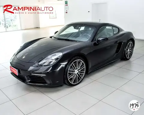 Used PORSCHE 718 Petrol 2017 Ad 