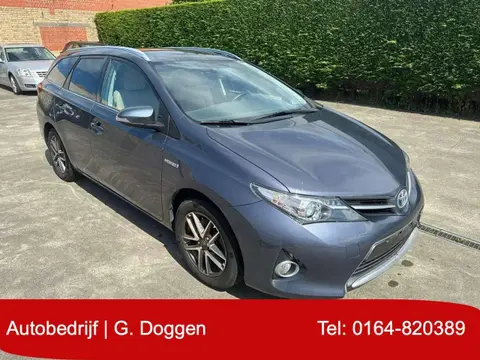 Used TOYOTA AURIS Hybrid 2015 Ad 