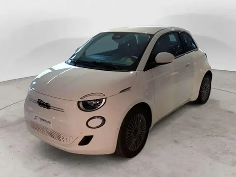 Used FIAT 500 Electric 2022 Ad 