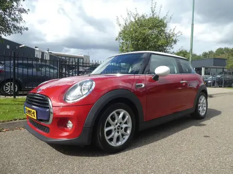 Used MINI COOPER Petrol 2016 Ad 