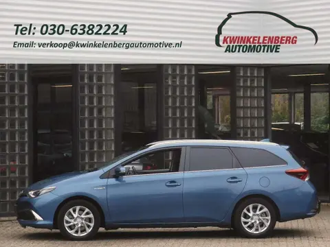 Used TOYOTA AURIS Hybrid 2015 Ad 