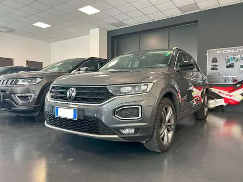 Used VOLKSWAGEN T-ROC Petrol 2020 Ad 