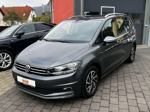 Used VOLKSWAGEN TOURAN Petrol 2018 Ad 