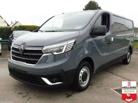 Used RENAULT TRAFIC Diesel 2024 Ad 