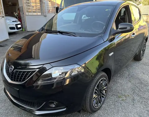 Used LANCIA YPSILON Hybrid 2022 Ad 