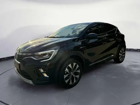 Used RENAULT CAPTUR Hybrid 2023 Ad 