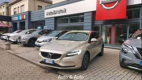 Annonce VOLVO V40 Essence 2019 d'occasion 