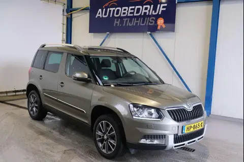 Used SKODA YETI Petrol 2015 Ad 