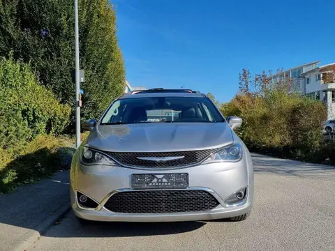 Used CHRYSLER PACIFICA Petrol 2018 Ad 